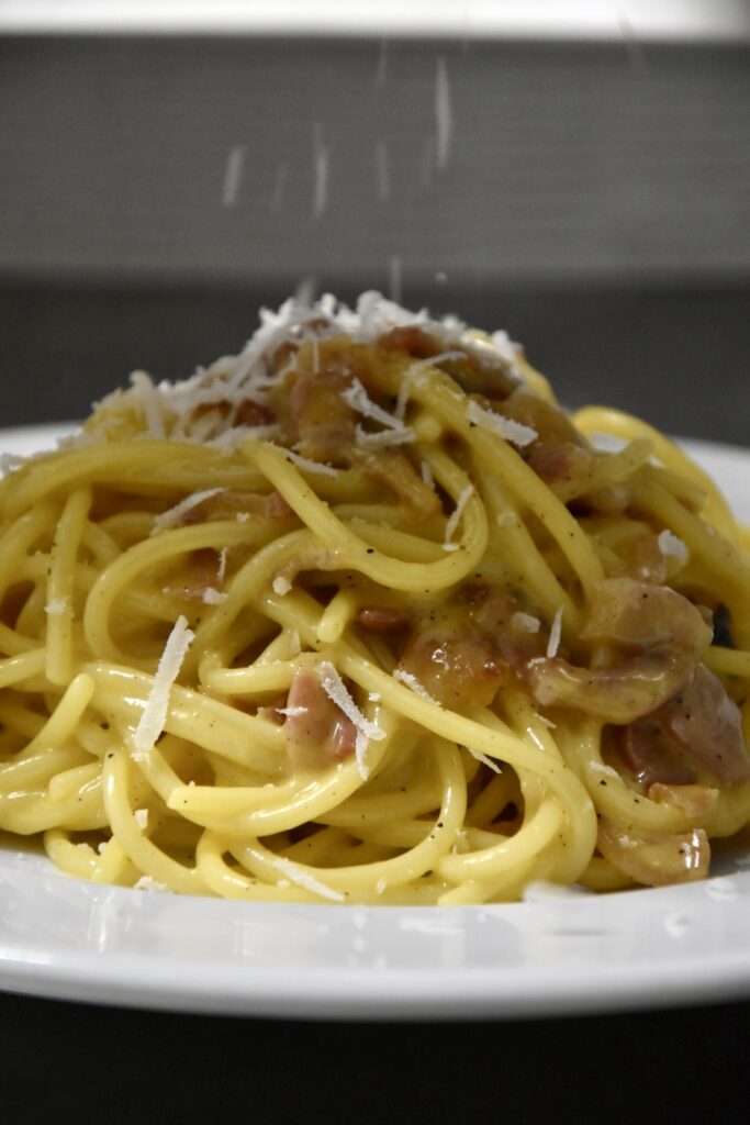 piatto di spaghetti alla carbonara